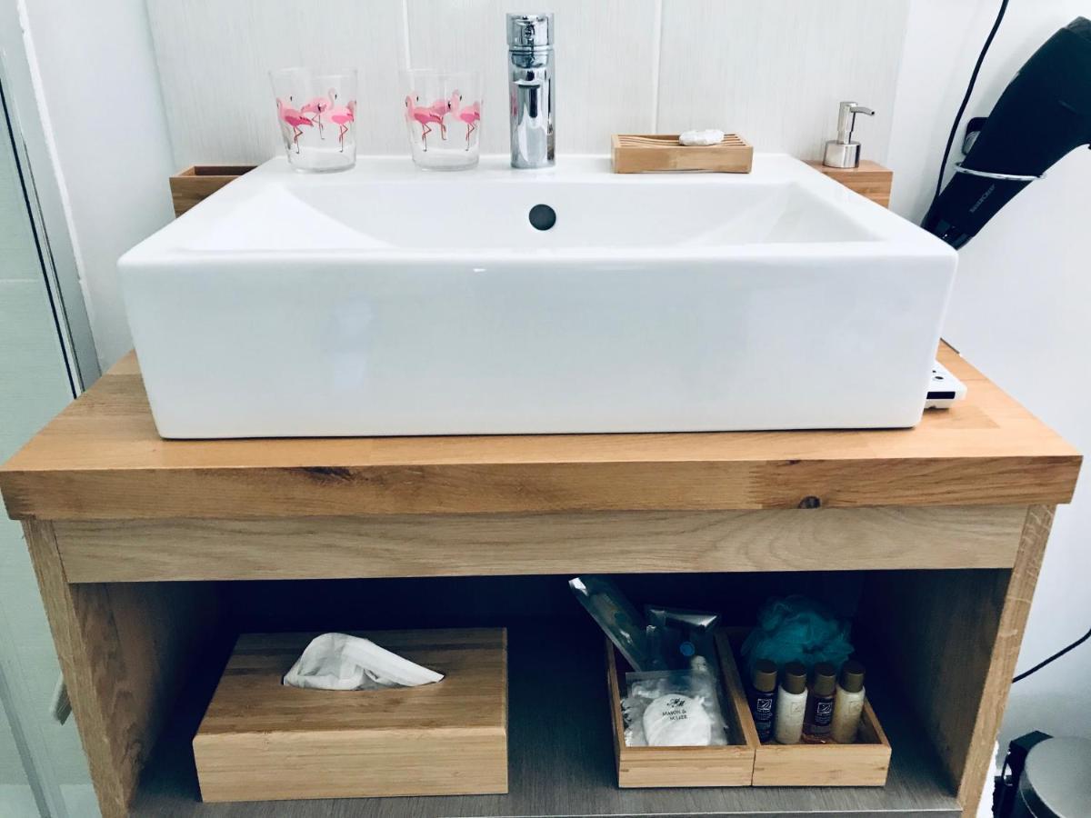 Guesthouse La Costiere - Logements Independants - Espace Piscine Jacuzzi لونيه المظهر الخارجي الصورة