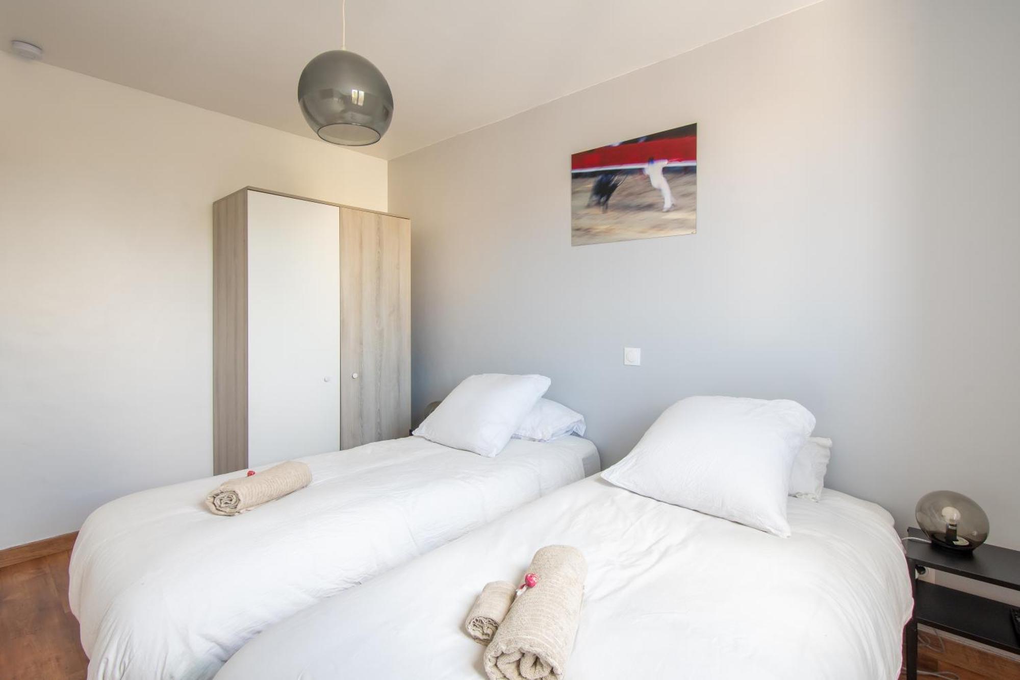 Guesthouse La Costiere - Logements Independants - Espace Piscine Jacuzzi لونيه المظهر الخارجي الصورة