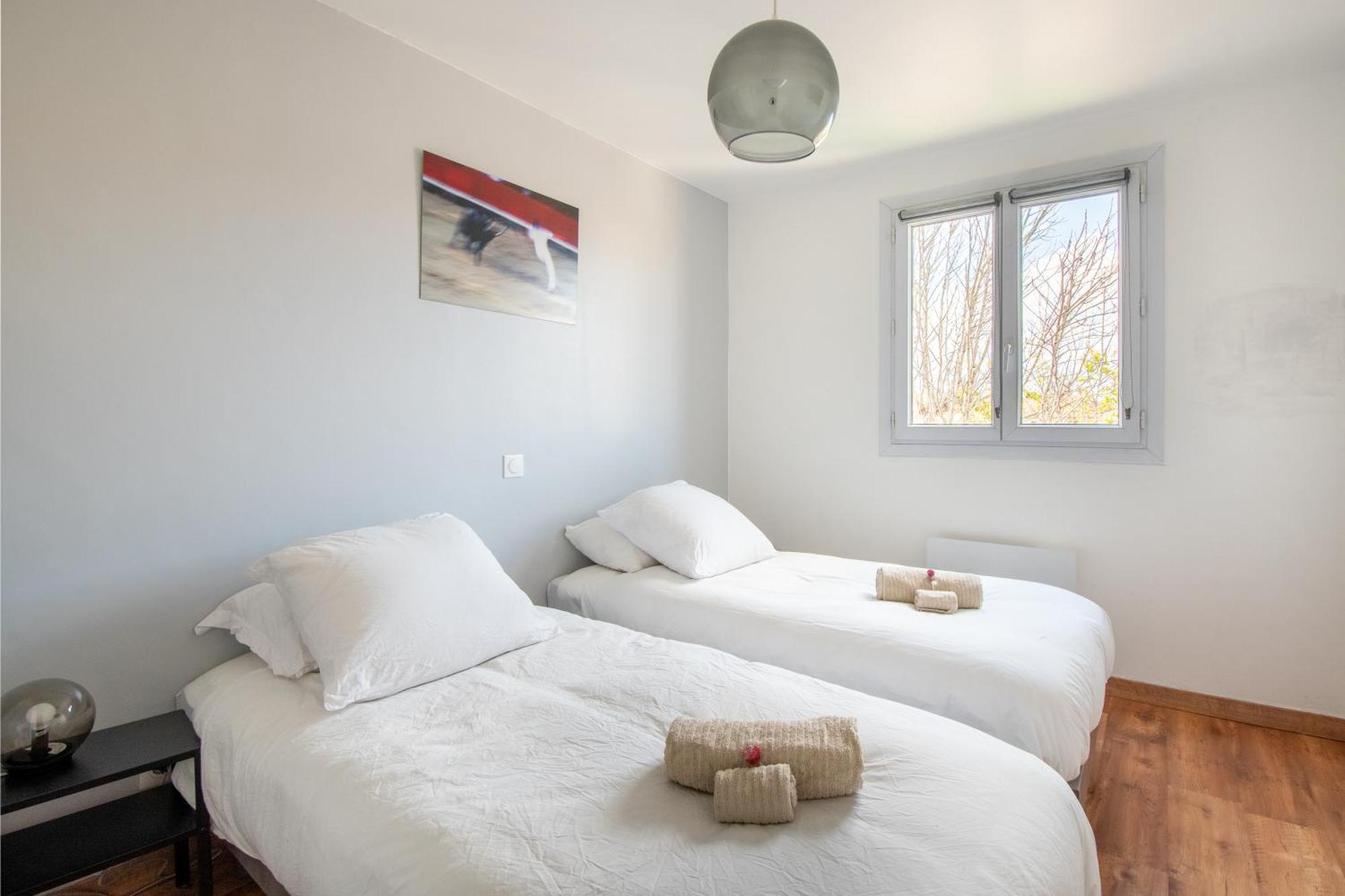 Guesthouse La Costiere - Logements Independants - Espace Piscine Jacuzzi لونيه المظهر الخارجي الصورة